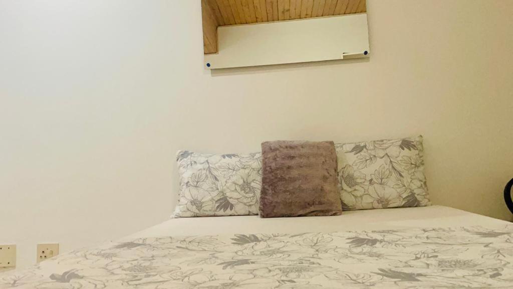 Coastwave Guest House Уолфиш Бей Екстериор снимка