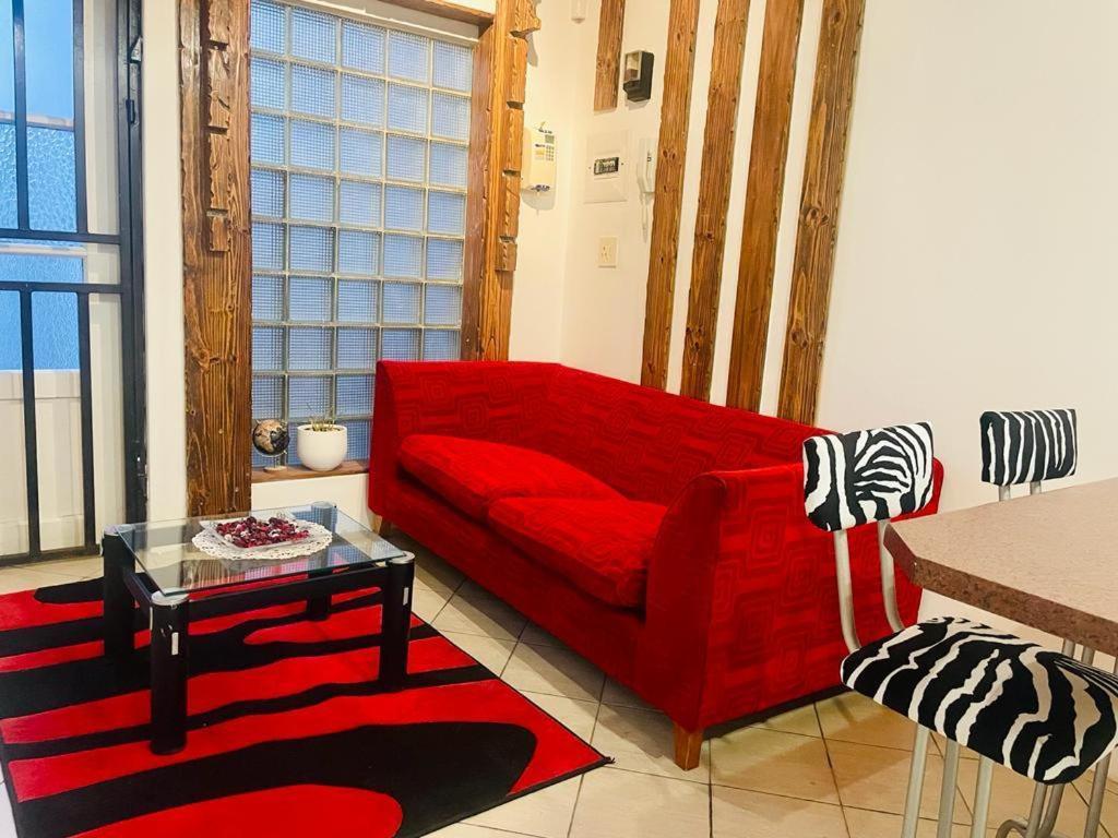 Coastwave Guest House Уолфиш Бей Екстериор снимка